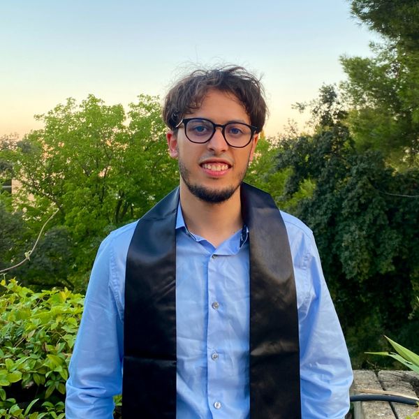 resume profile picture