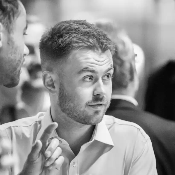 resume profile picture