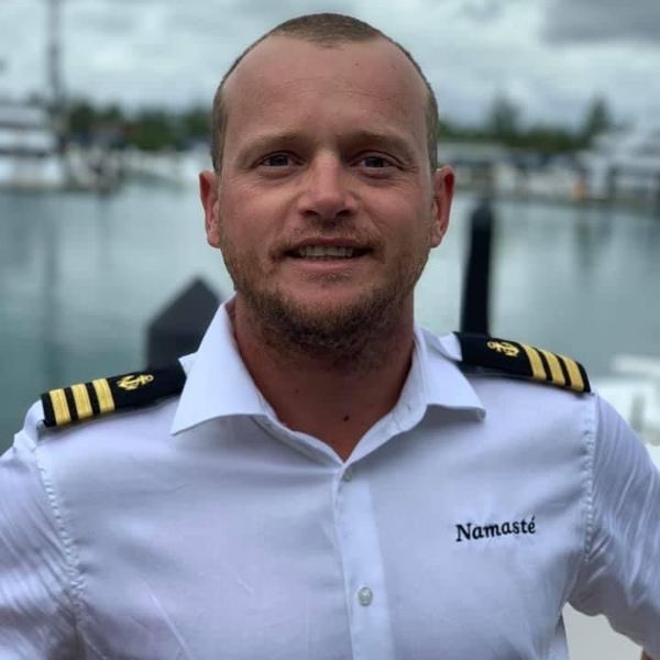 resume profile picture