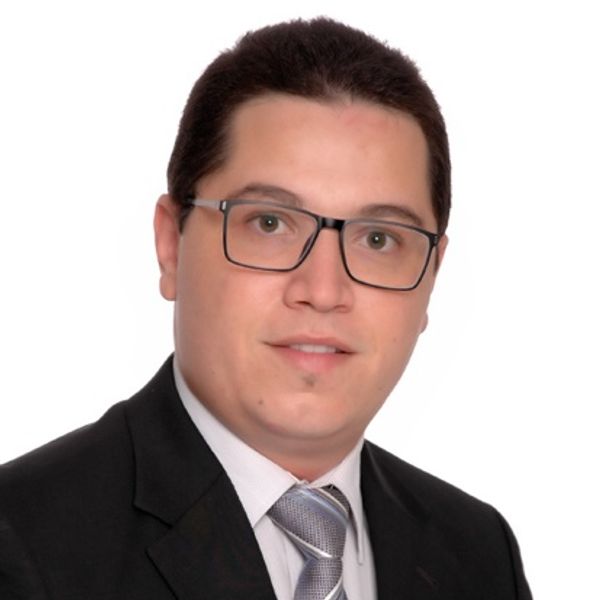 resume profile picture