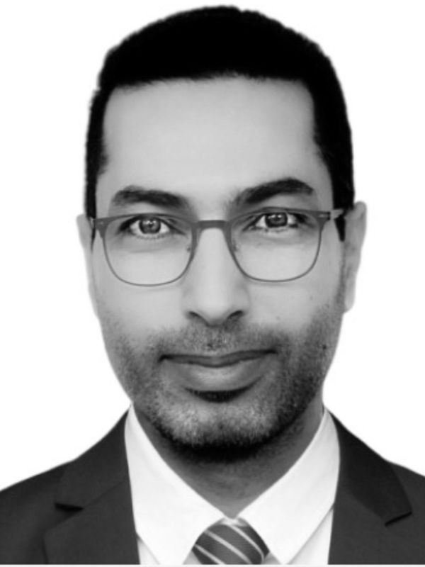 resume profile picture