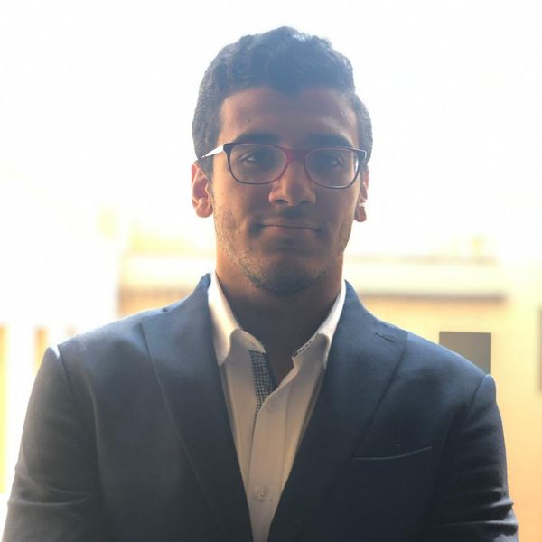 resume profile picture