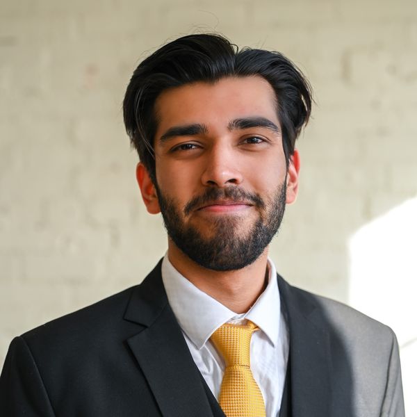 resume profile picture