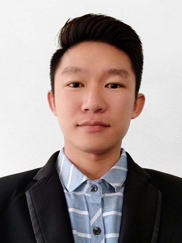 resume profile picture