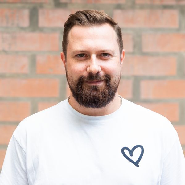 resume profile picture