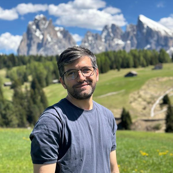 resume profile picture