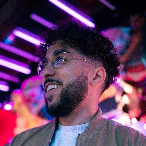 resume profile picture